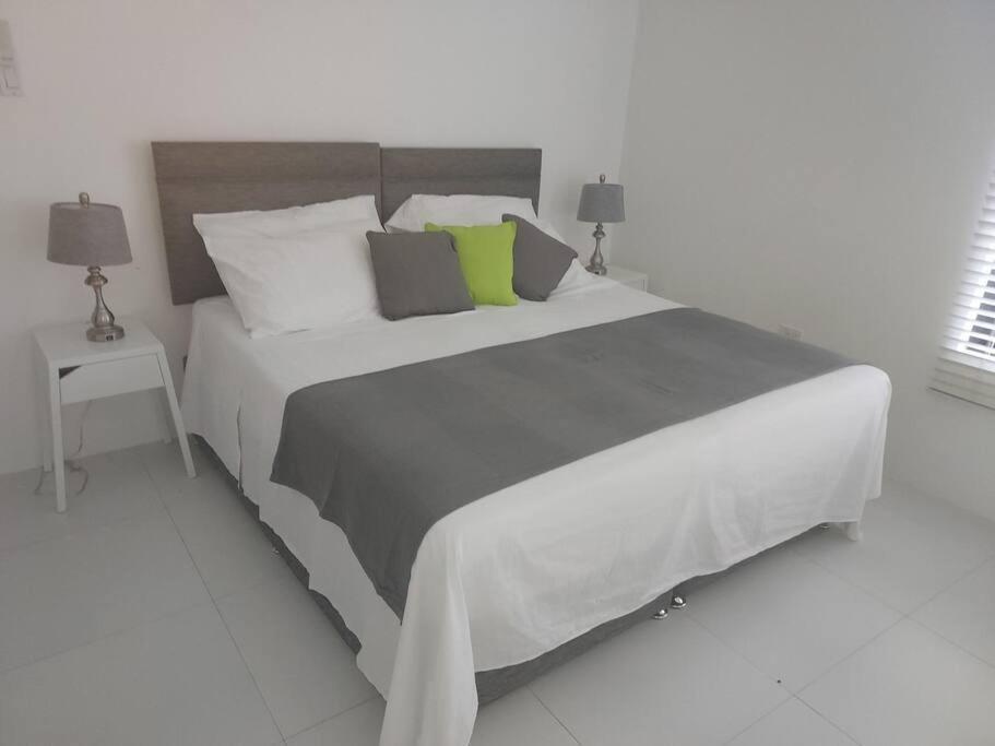 The Willow Apartment Ocho Rios Exterior foto